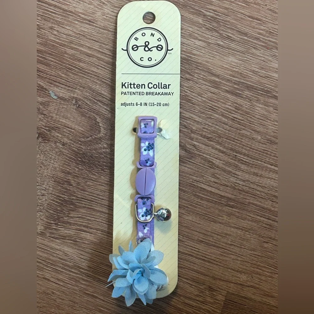 Kitten collar .. purple with flower